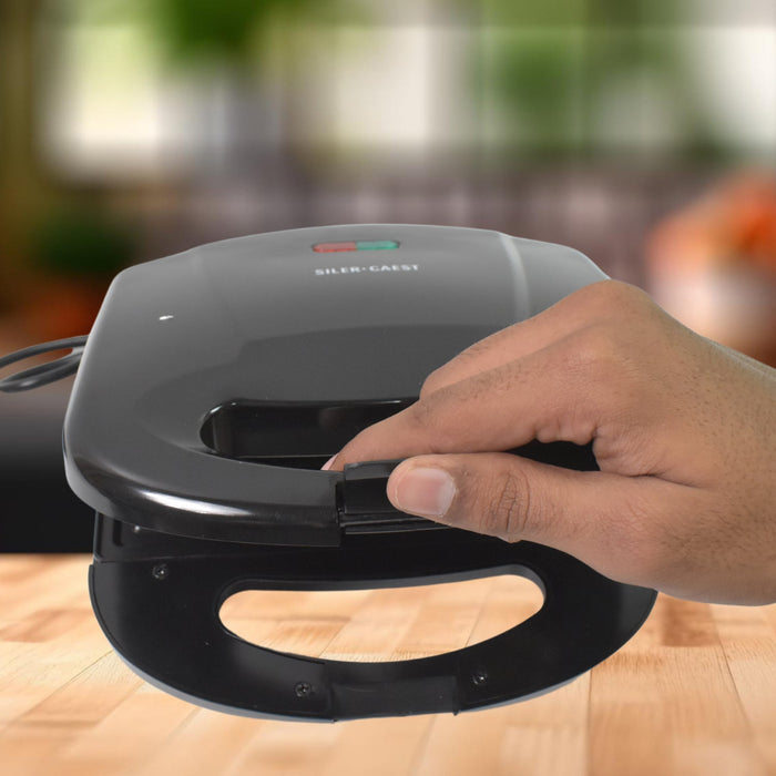 Sandwich Maker – Non-Stick Plates & Indicator Lights for Easy Home Cooking