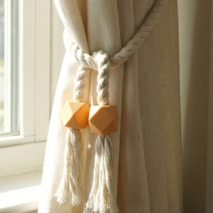 Easy install magnetic curtain band