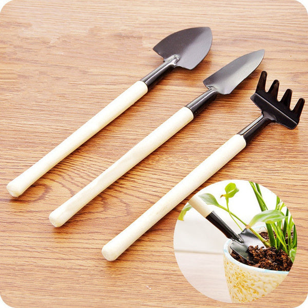 Kid's Garden Tools Set of 3 Pieces (Trowel, Shovel, Rake) by Your Brand