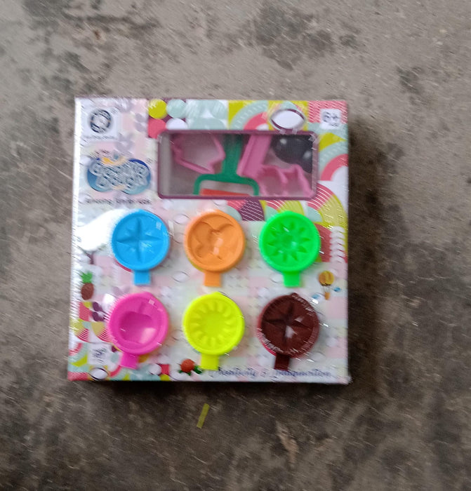 Non-Toxic Creative 30 Dough Clay 5 Different Colors, (Pack of 6 Pcs) by Your Brand