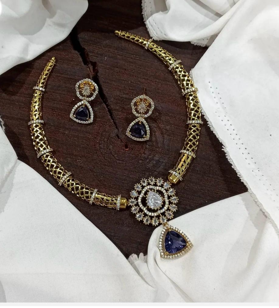 Victorian Hasli Necklace – Royal Luxury Collection