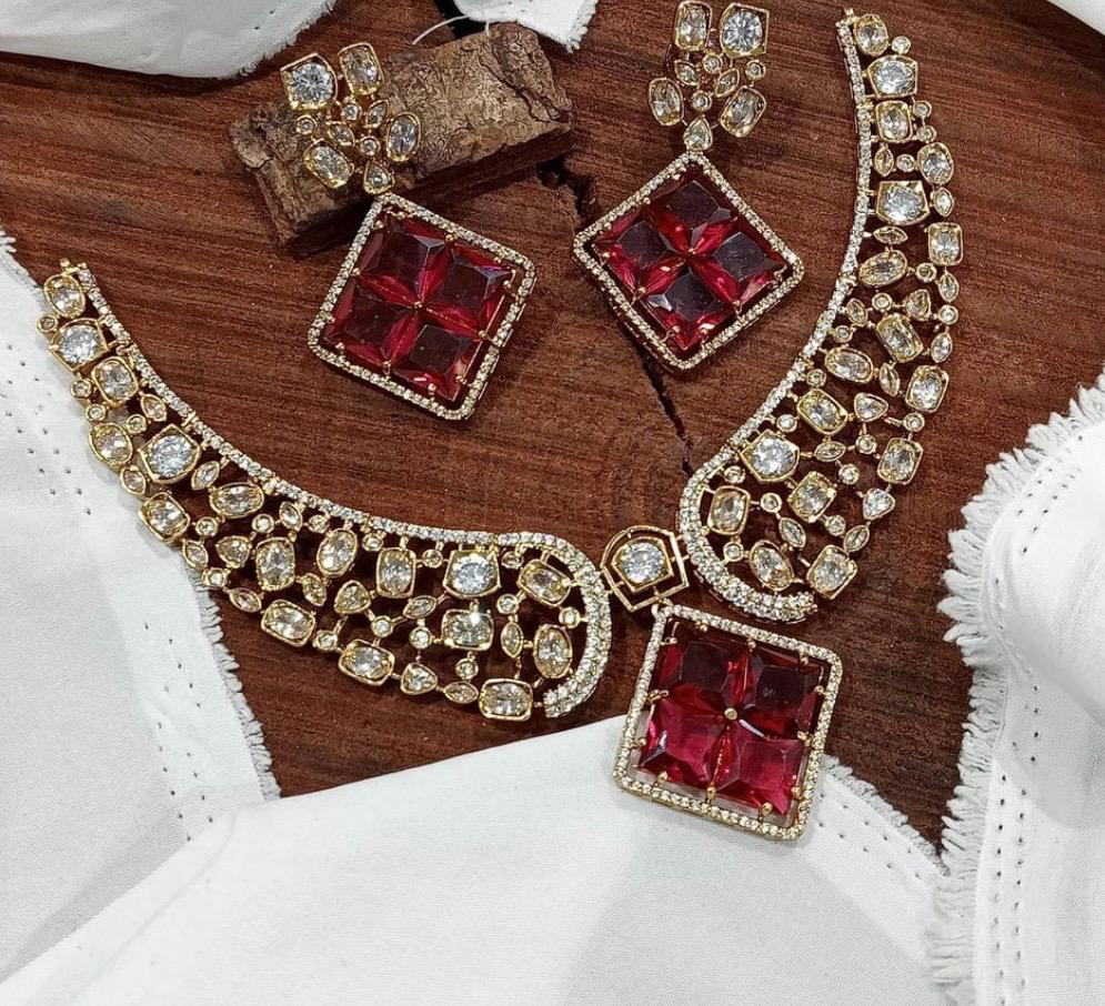 Vim Square Victorian Necklace Set – Royal Elegance for Women